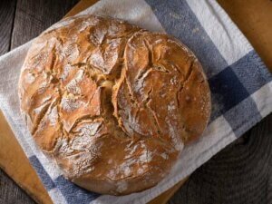Brot einfach im Dutch Oven zubereiten